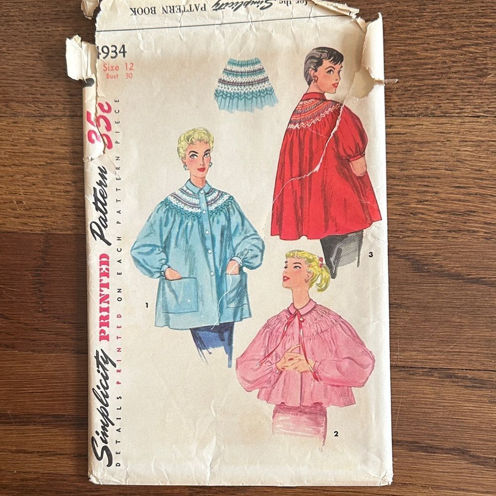 Vintage 1954 Simplicity 4934 Misses & Women’s Smock & Bed Jacket sewing pattern
